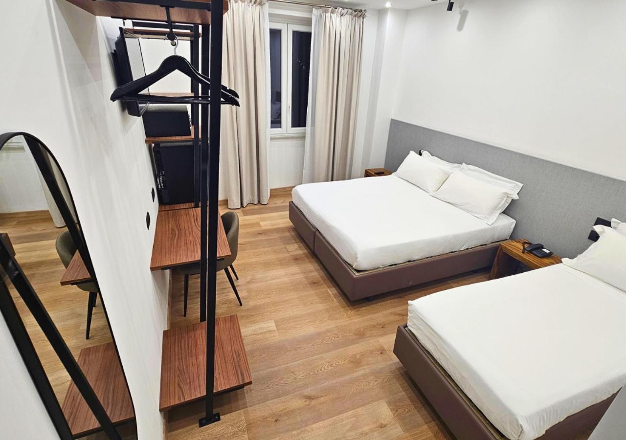 MSN Hotel Galles Genova Esterno foto